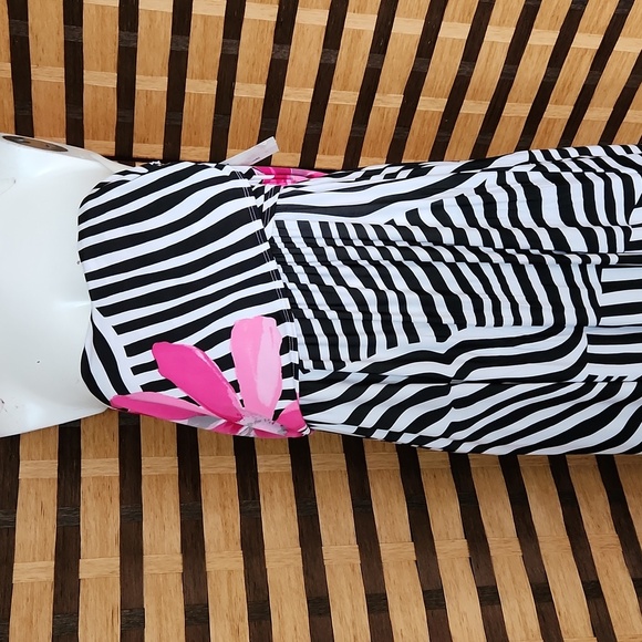 NWT! Strapless maxi dress - Picture 2 of 9